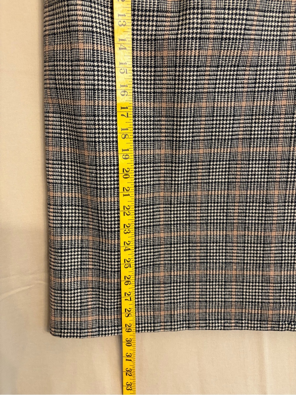 Vintage Pendleton Beige/Black Glen Plaid Pencil Skirt 100% Pure Virgin Wool - Picture 8 of 13